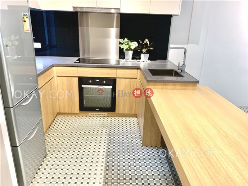 HK$ 10M | 102 Electric Road Wan Chai District Elegant 1 bedroom on high floor with rooftop & balcony | For Sale