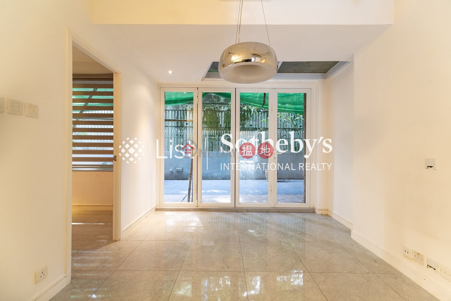 Property for Rent at Champion Court with 3 Bedrooms | Champion Court 金鞍大廈 Rental Listings