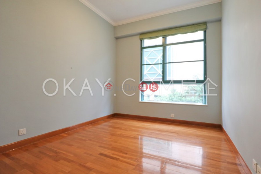 HK$ 105,000/ month, Phase 1 Regalia Bay Southern District Unique house with rooftop & parking | Rental