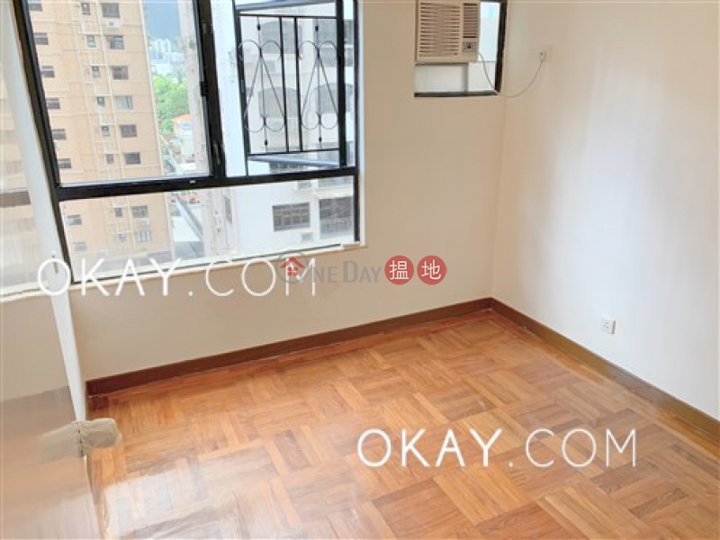 HK$ 20M, Paris Garden Yau Tsim Mong | Lovely 3 bedroom with parking | For Sale