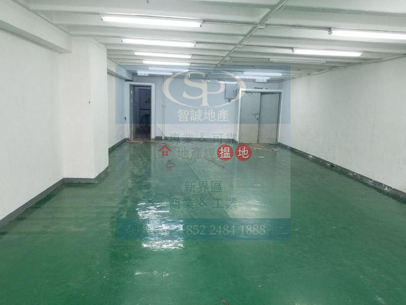 Kwai Chung Golden Dragon Industrial Centre: Convenient location and warehouse deco for rent | Golden Dragon Industrial Centre 金龍工業中心 Rental Listings