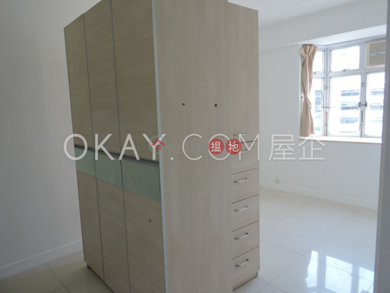 HK$ 40,000/ month | Kenyon Court, Western District Stylish 3 bedroom with terrace | Rental