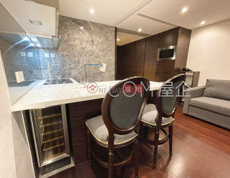 Charming studio on high floor | Rental, Convention Plaza Apartments 會展中心會景閣 Rental Listings | Wan Chai District (OKAY-R10561)