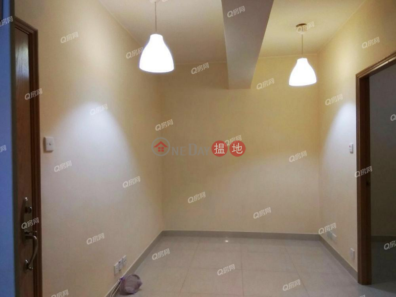 Property Search Hong Kong | OneDay | Residential, Sales Listings Luen Tak Apartments | 2 bedroom Mid Floor Flat for Sale