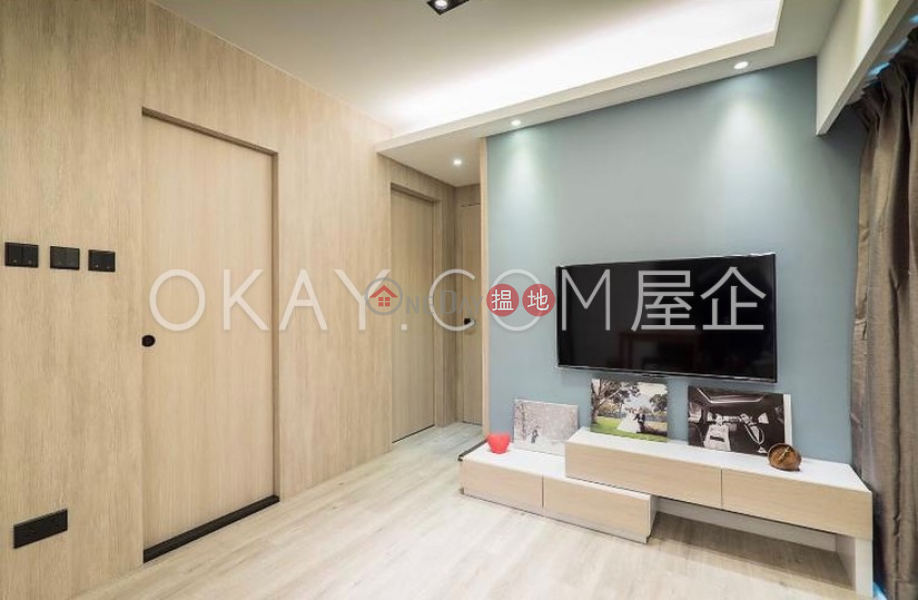 HK$ 9.8M | Tower 1 Grand Promenade Eastern District Generous 2 bedroom with balcony | For Sale