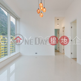 3房2廁,露台干德道18號出售單位