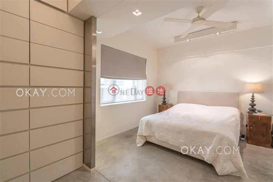 Charming 2 bedroom with balcony & parking | For Sale | Kam Fai Mansion 錦輝大廈 Sales Listings