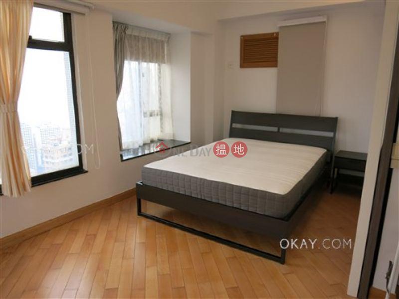HK$ 13.2M Tycoon Court | Western District Lovely penthouse with harbour views & rooftop | For Sale