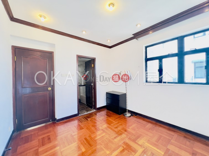 Elegant 3 bedroom on high floor with balcony & parking | For Sale 33 Conduit Road | Western District Hong Kong Sales | HK$ 18.8M