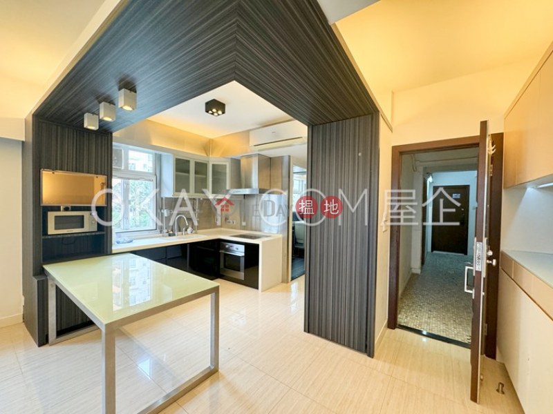 Popular 2 bedroom on high floor | Rental, Tse Land Mansion 紫蘭樓 Rental Listings | Western District (OKAY-R313055)