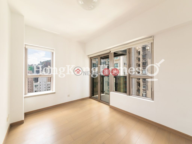 3 Bedroom Family Unit at Centre Point | For Sale | Centre Point 尚賢居 Sales Listings