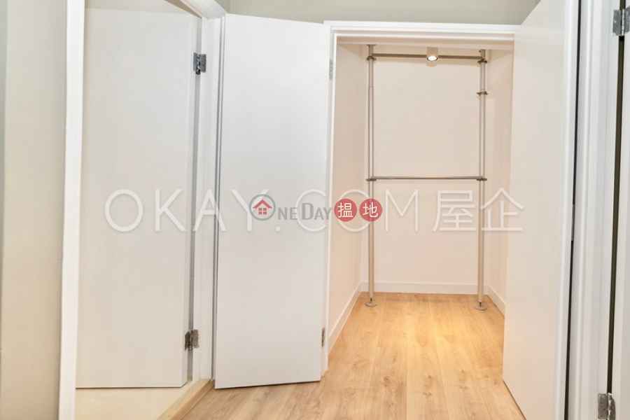 Property Search Hong Kong | OneDay | Residential | Sales Listings | Charming 2 bedroom on high floor with terrace | For Sale
