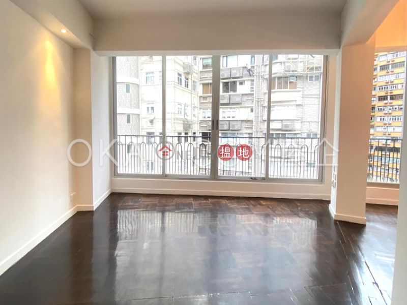 Property Search Hong Kong | OneDay | Residential | Sales Listings Nicely kept 2 bedroom on high floor with rooftop | For Sale