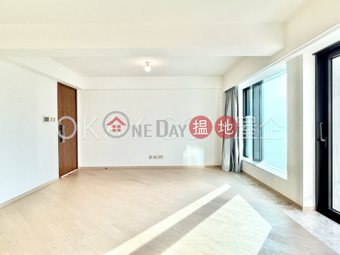 Luxurious 3 bed on high floor with sea views & balcony | Rental | Victoria Garden Block 1 域多利花園1座 _0