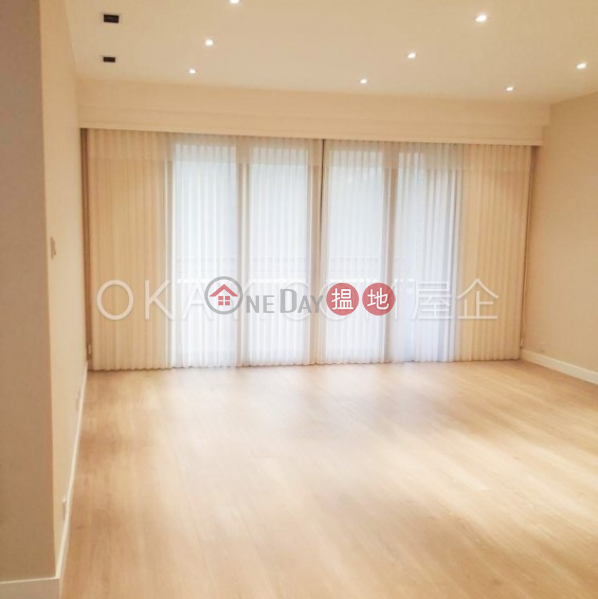 Lovely 4 bedroom with balcony & parking | Rental | Parkview Crescent Hong Kong Parkview 陽明山莊 環翠軒 Rental Listings