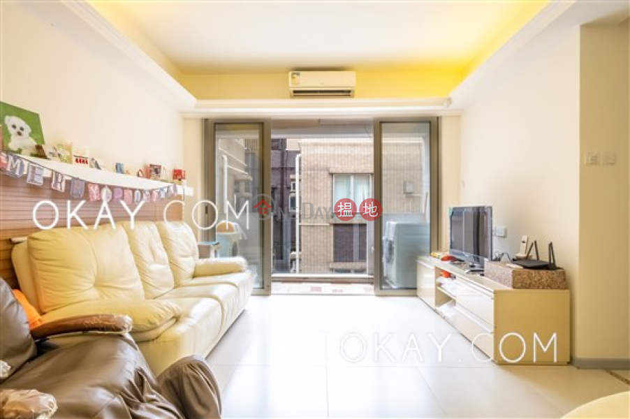 HK$ 9.8M | Sea Breeze Court, Eastern District | Unique 2 bedroom on high floor with balcony | For Sale