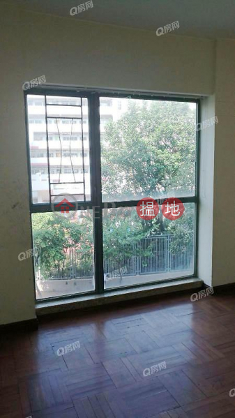 Property Search Hong Kong | OneDay | Residential | Sales Listings | Parkside Villa Block 6 | 3 bedroom Low Floor Flat for Sale
