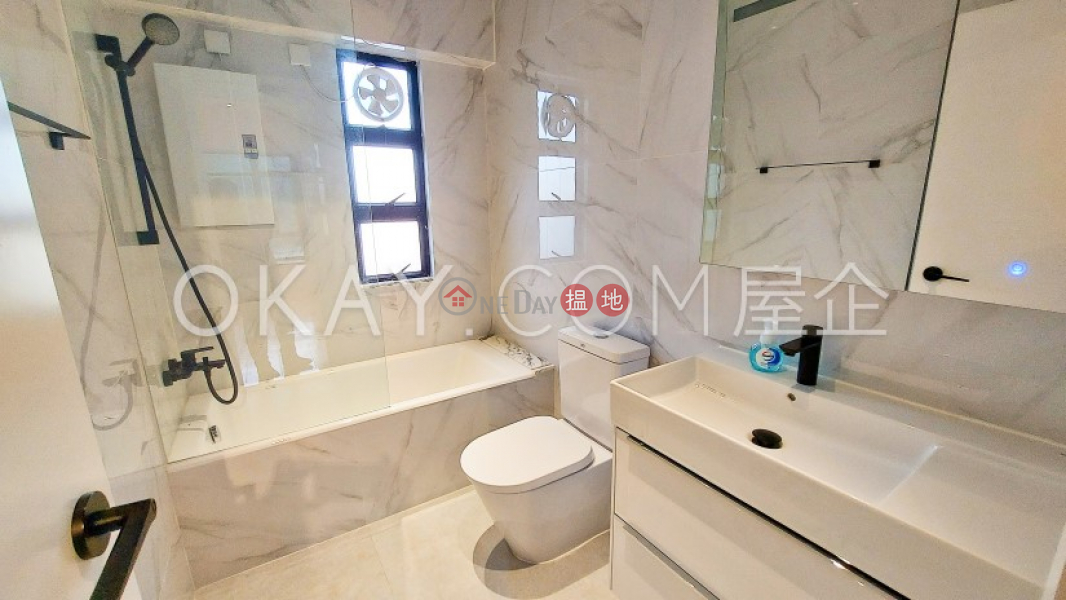 HK$ 35M | Tycoon Court, Western District Exquisite 3 bed on high floor with rooftop & parking | For Sale