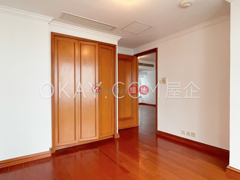 HK$ 83,000/ month | Block 2 (Taggart) The Repulse Bay | Southern District Beautiful 3 bedroom with balcony & parking | Rental