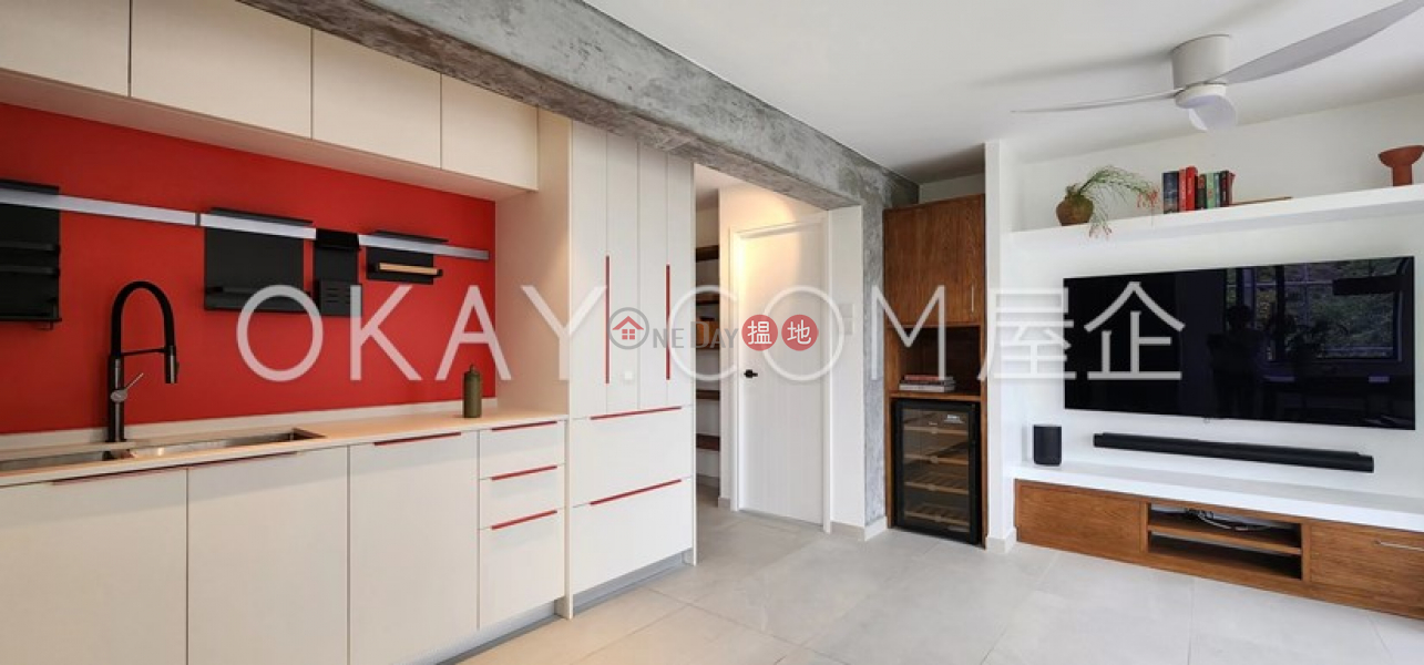 Lovely house with balcony | Rental, Nga Lai Yuen 雅麗苑 Rental Listings | Tsuen Wan (OKAY-R735134)