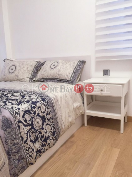 Practical 1 bedroom in Mid-levels West | For Sale, 10 Sam Chuk Street | Wong Tai Sin District | Hong Kong | Sales HK$ 8.2M