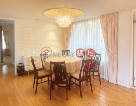 Rare 2 bedroom on high floor with balcony & parking | For Sale | Woodland Gardens 華翠園 _0