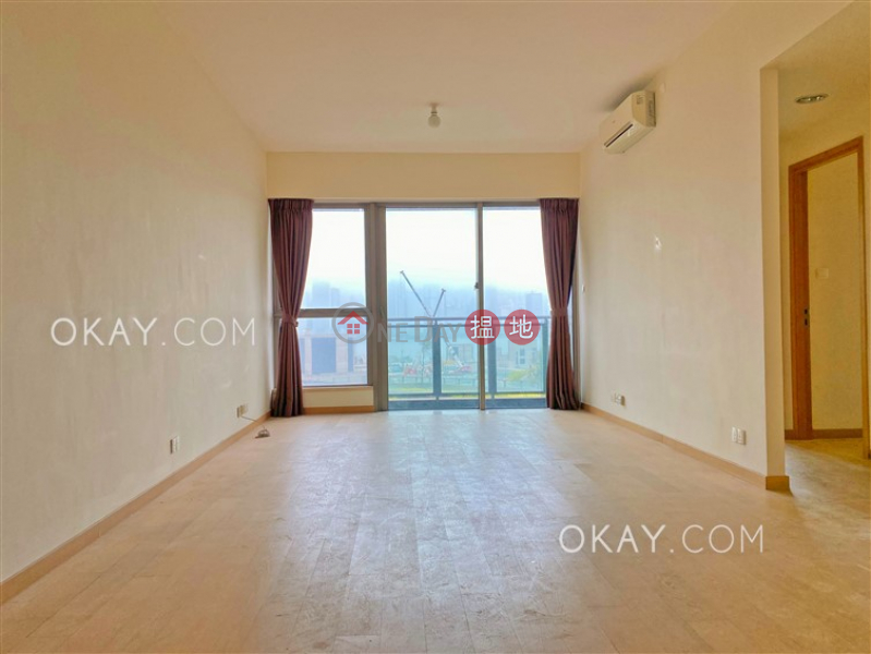 Lovely 4 bedroom with balcony | Rental, Grand Austin Tower 1 Grand Austin 1座 Rental Listings | Yau Tsim Mong (OKAY-R299787)