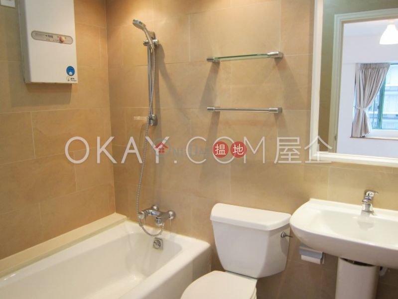 HK$ 50,000/ month | Robinson Place | Western District Gorgeous 3 bedroom in Mid-levels West | Rental