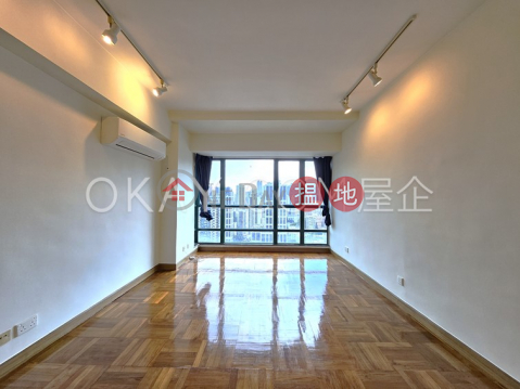 Lovely 2 bedroom on high floor with parking | Rental | Caroline Garden 加路連花園 _0