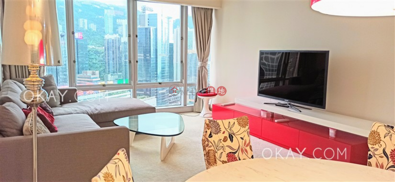 Charming 2 bedroom on high floor with sea views | Rental | Convention Plaza Apartments 會展中心會景閣 Rental Listings