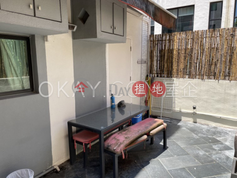 Elegant 1 bedroom with terrace | For Sale | CNT Bisney 美琳園 _0
