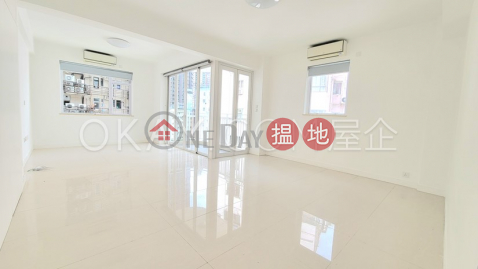 Lovely 3 bedroom with balcony & parking | Rental | Wah Sen Court 華星大廈 _0