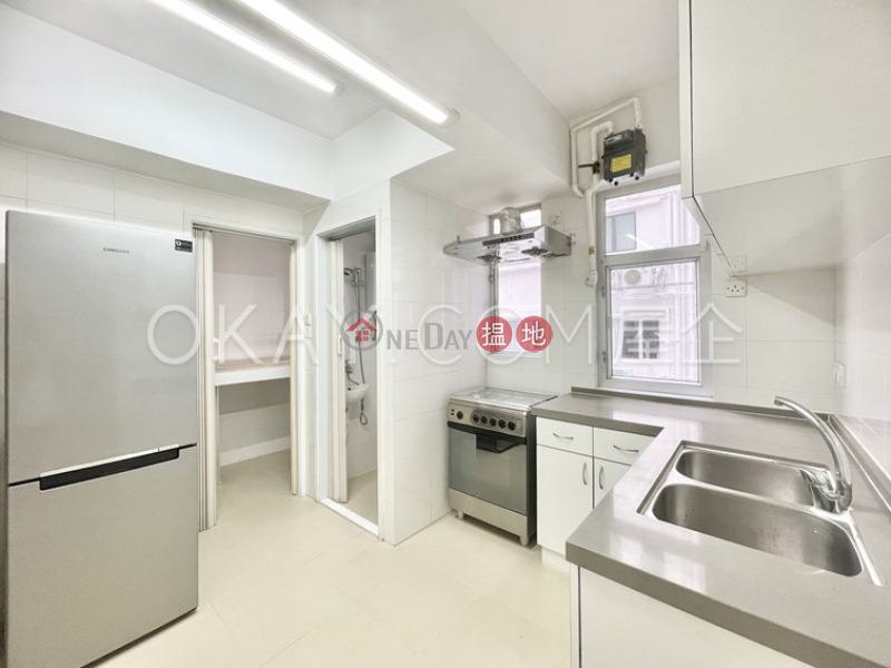 HK$ 48,000/ month Happy Mansion Wan Chai District | Unique 3 bedroom with racecourse views & balcony | Rental