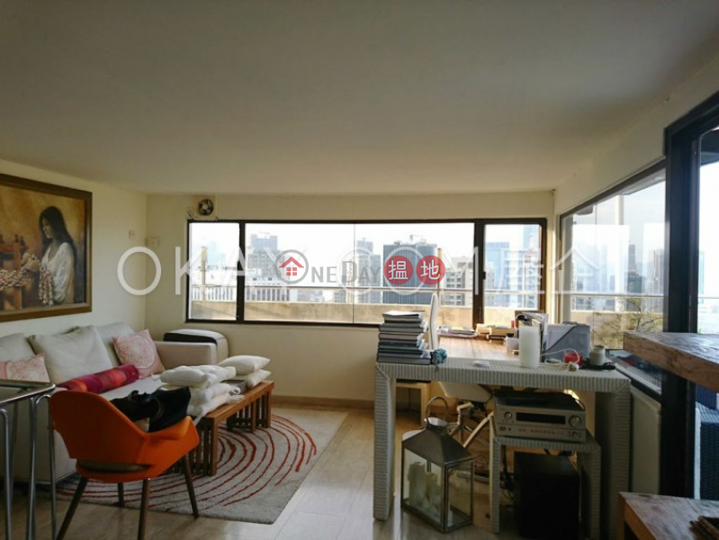 Efficient 2 bed on high floor with rooftop & parking | For Sale | Block A Grandview Tower 慧景臺A座 Sales Listings