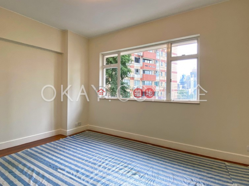 Charming 3 bedroom in Mid-levels Central | Rental | Seaview Mansion 時和大廈 Rental Listings