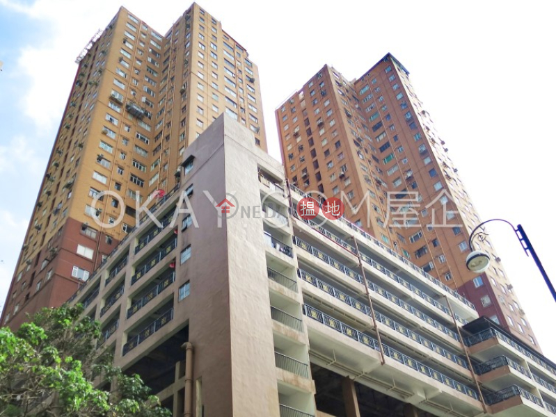 Luxurious 1 bed on high floor with rooftop & parking | Rental | Tai Hang Terrace 大坑台 Rental Listings