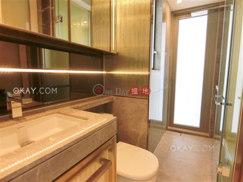 HK$ 9.9M, King\'s Hill, Western District | Generous 1 bedroom with balcony | For Sale