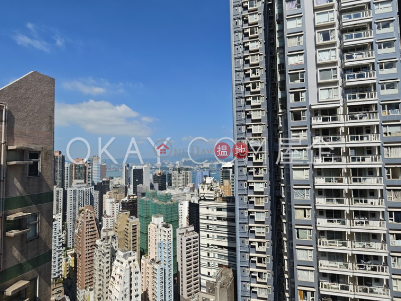 Lovely 2 bedroom with rooftop | Rental, Grandview Garden 雍翠臺 Rental Listings | Central District (OKAY-R76244)