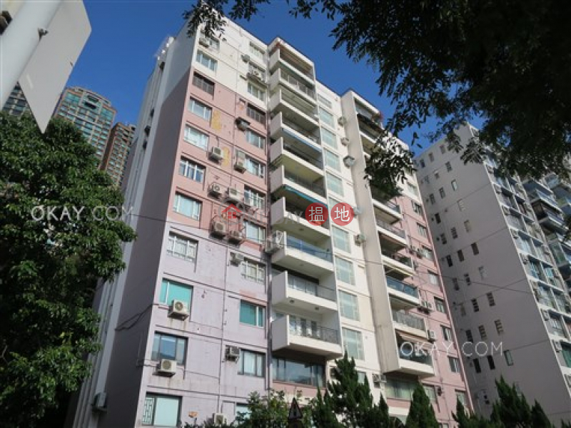 HK$ 91,000/ month Rose Court, Wan Chai District, Efficient 3 bedroom with balcony & parking | Rental