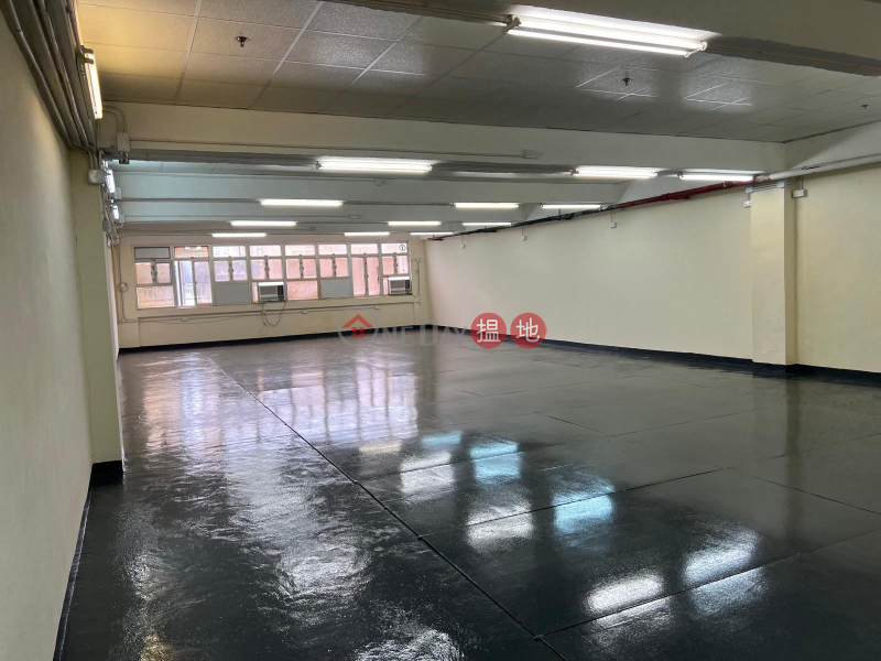 Air-conditioned,newly renovated,cheap, 25-31 Kwai Fung Crescent | Kwai Tsing District | Hong Kong, Rental | HK$ 19,800/ month