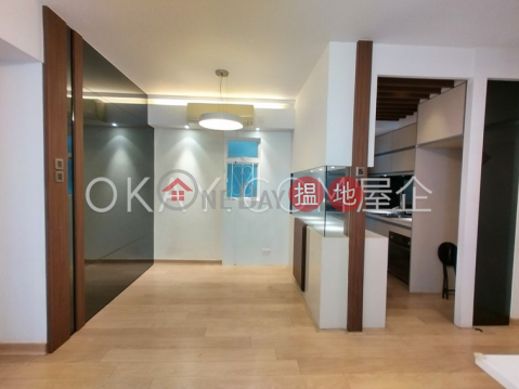 Luxurious 3 bedroom in Mid-levels West | Rental | Valiant Park 駿豪閣 _0
