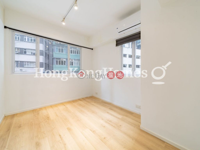 2 Bedroom Unit for Rent at Caravan Court, 141-145 Caine Road | Central District | Hong Kong Rental HK$ 40,000/ month