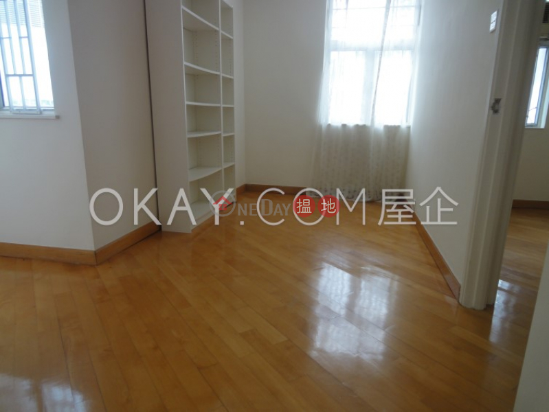 HK$ 9.40M, (T-31) Kin On Mansion On Shing Terrace Taikoo Shing | Eastern District, Nicely kept 2 bedroom on high floor with rooftop | For Sale