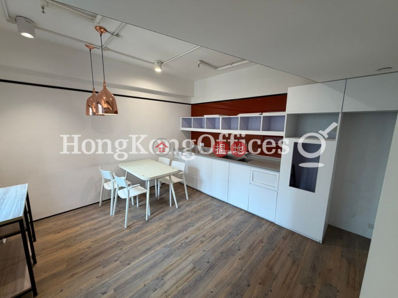 HK$ 42,600/ month | Central 88, Central District, Office Unit for Rent at Central 88