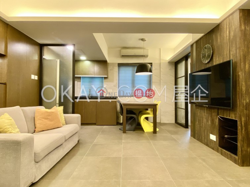 Tasteful 2 bedroom in Wan Chai | Rental, Tung Shing Building 東成樓 Rental Listings | Wan Chai District (OKAY-R314840)
