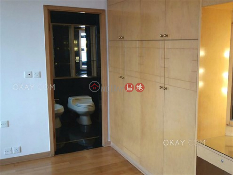 HK$ 140,000/ 月-大寶閣-灣仔區-4房3廁,實用率高,極高層,連車位《大寶閣出租單位》