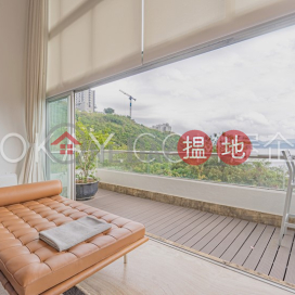 Lovely house with sea views, rooftop & terrace | For Sale