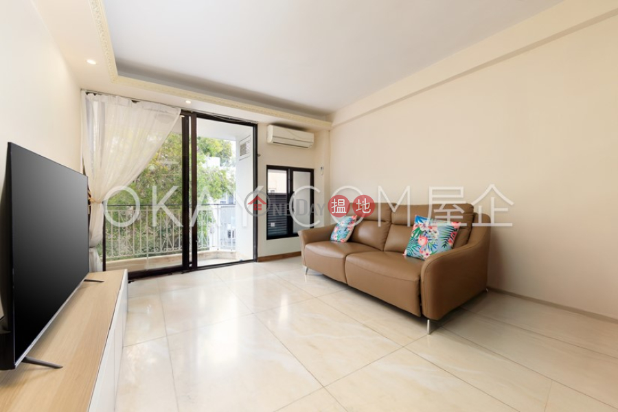 HK$ 18M | May King Court, Kowloon Tong | Charming 3 bedroom on high floor with rooftop & balcony | For Sale