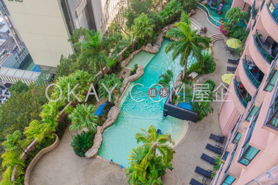 Exquisite 3 bed on high floor with balcony & parking | Rental | Dynasty Court 帝景園 Rental Listings