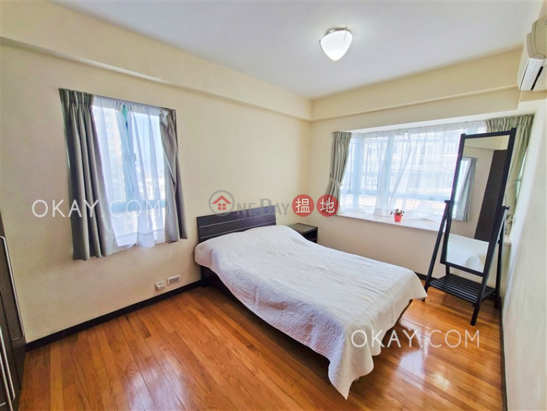 HK$ 19.5M, Goldwin Heights | Western District Rare 3 bedroom on high floor | For Sale